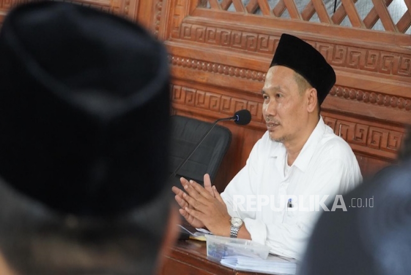 Gus Baha: Dialog Metode Utama Nabi Sampaikan Kebenaran Islam di Setiap Zaman