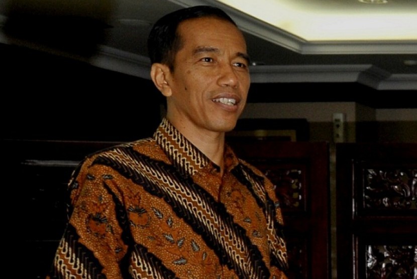 Gvernor of Jakarta Joko Widodo meets Ambassador of Denmark, Martin Bille, and Ambassador of China, Liu Jianchao in seperate occasions to discuss some topics including flood management on Wednesday. (file photo) 