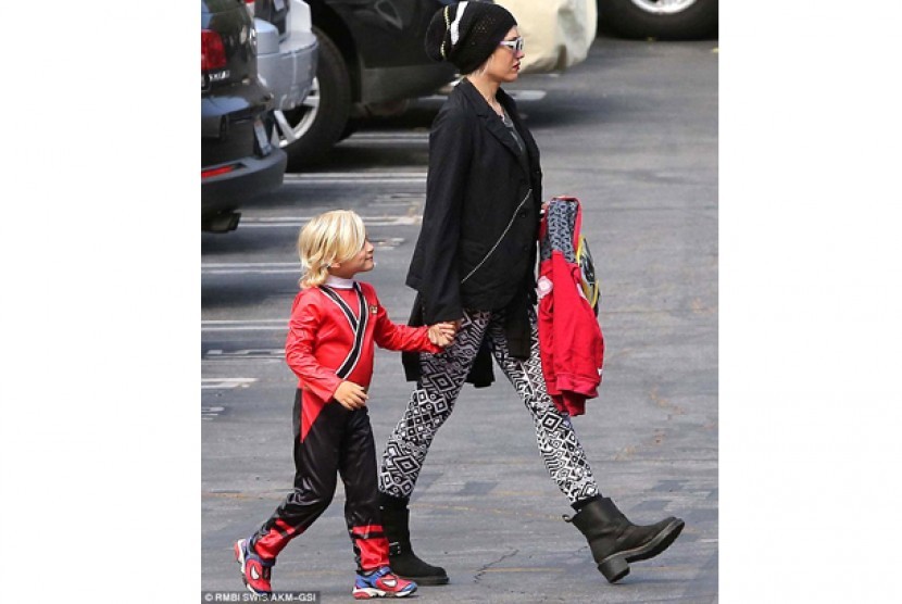 Gwen Stefani dan putranya