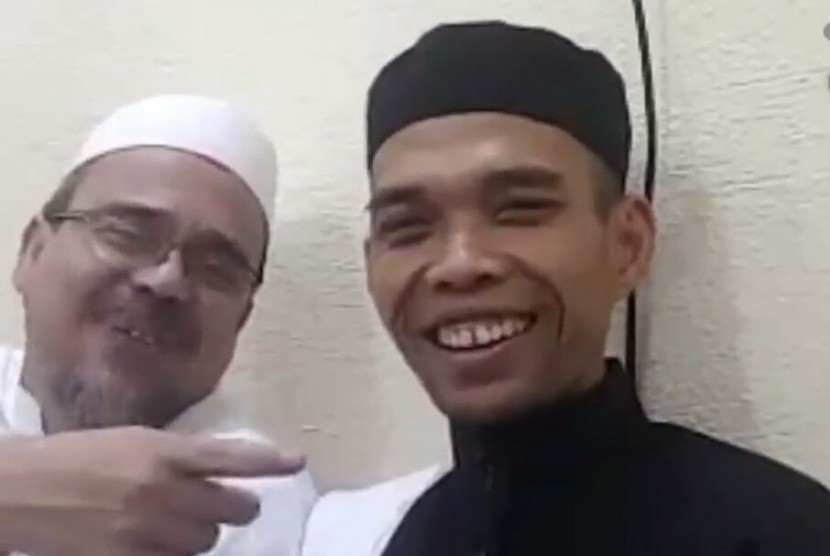 Habib Rizieq Shihab dan Ustaz Abdul Somad saat bertemu di Makkah 