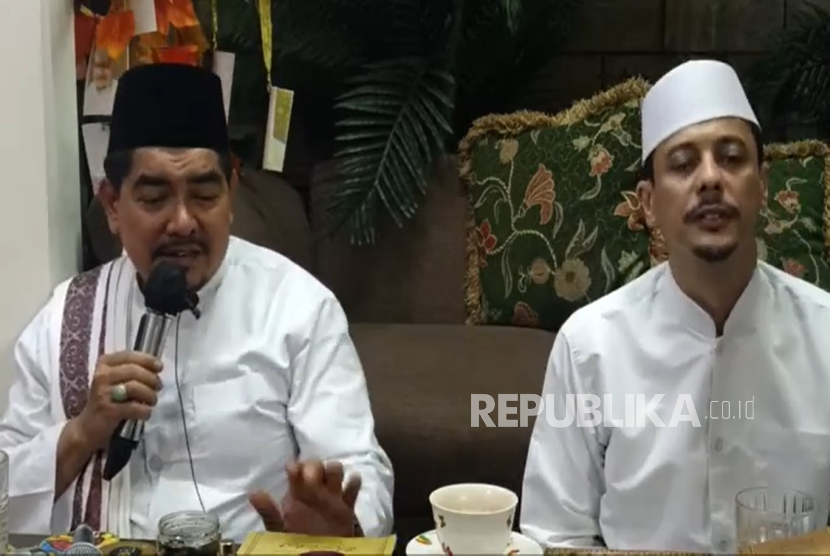 Habib Sharief Shihab (kiri) dan Habib Ali Zainal Abidin Al Habsyi