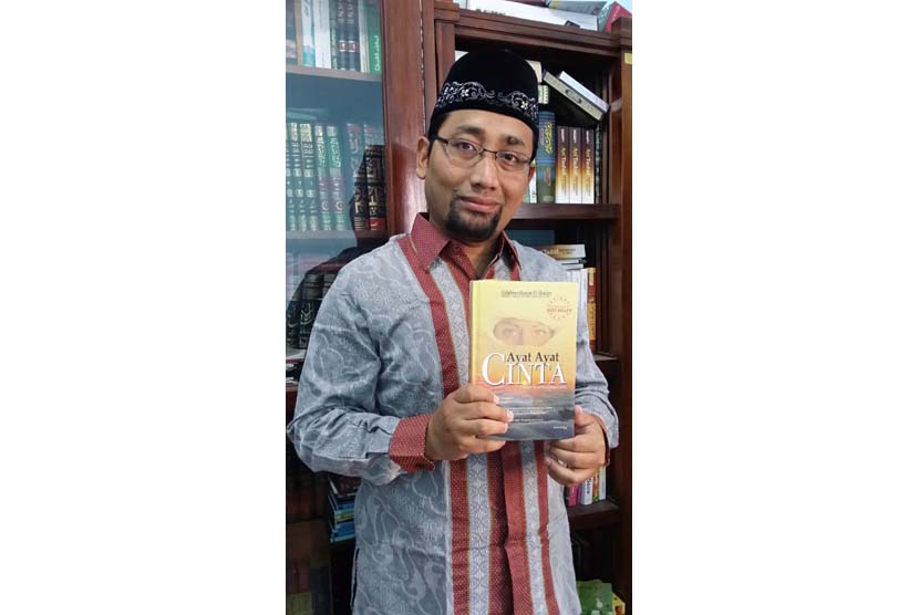 Habiburrahman El-Shirazy dan novel 