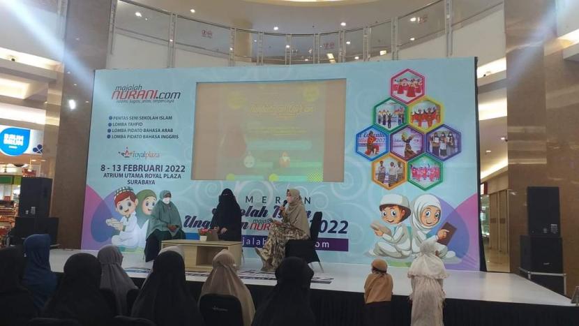 Sekolah Tinggi Agama Islam Luqman al-Hakim (STAIL) Surabaya menyelenggarakan Talk Show Tahfidz Bersanad di ajang Pameran Sekolah Islam Unggulan yang diadakan di Surabaya, Sabtu (12/2).