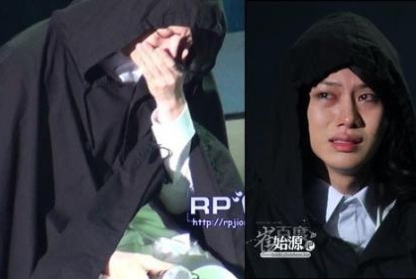 Haechul Super Junior menangis di lokasi kecelakaan karena diikuti Taksi Sasaeng.