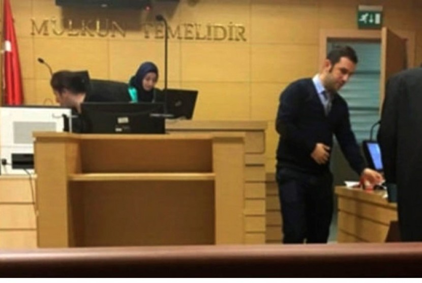 Hakim berjilbab tampak di ruang persidangan Istanbul, Tukri