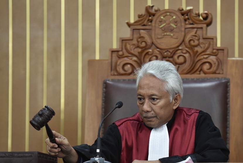 Judge Cepi Iskandar grants Setya Novanto pretrial motion against Corruption Eradication Commission (KPK) at South Jakarta District Court, Friday (September 29).