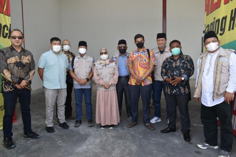 Jajaran Direksi dan Komisaris Askrindo Syariah menyambangi kawasan Halal Industri Park Sidoarjo di Jawa Timur.