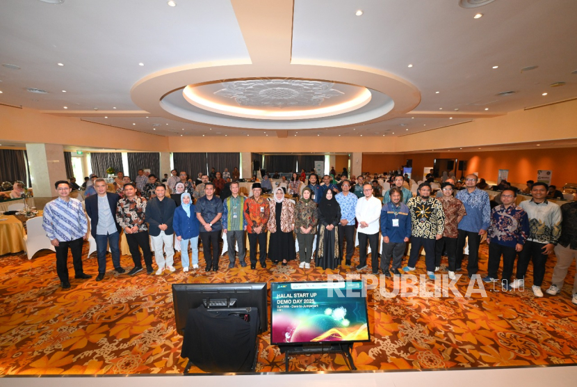 Halal Startup Demo Day 2025 yang digelar KNEKS dan BI menjadi  platform strategis untuk mempertemukan startup industri halal dengan investor, mentor, dan pemangku kepentingan lainnya.