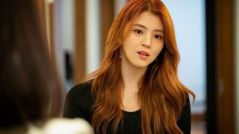 Han So-hee saat berakting di drama House. Aktris ini mendapat tawaran casting untuk Gyeongseong Creature.
