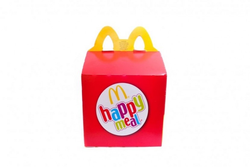 Happy meal. Orang dewasa pun hadiah seperti halnya anak-anak yang hobi meminta happy meal