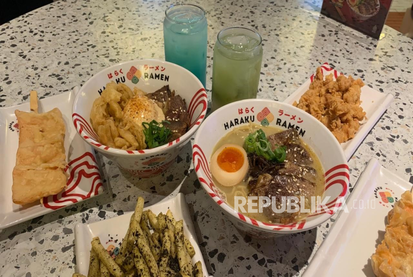  Haraku Ramen meluncurkan menu baru Beef Sei Tori Paitan dan Beef Sei Dry Ramen.