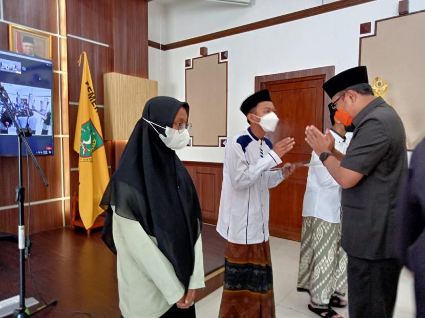 Hari amal bhakti Kementerian Agama di Kota Sukabumi dijadikan momen untuk memperkuat kerukunan umat beragama. Terlebih Kota Sukabumi pada 2021 lalu menjadi salah satu dari 10 besar kota di Indonesia yang masuk kota paling toleran.