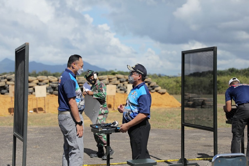 Hari kedua pelaksanaan 1st Indonesia Internasional Long Range Shooting Grand Prix 2021 seri kedua di Provinsi Kepulauan Bangka Belitung (Babel), Marsekal TNI Fadjar Prasetyo hadir ke Pulau Belitung dan berbincang dengan Gubernur Babel Erzaldi Rosman untuk berpartisipasi pada kejuaraan menembak Eksekutif Faling Plate, Ahad (13/06).