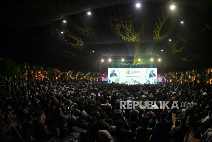 HDF Energy (Hydrogene de France), Neuman & Esser South East Asia Ltd (NEA SEA) dan the Deutsche Gesellschaft fur Internationale Zusammenarbeit (GIZ) GmbH, melalui International Hydrogen Ramp-Up Programme (H2Uppp), menandatangani perjanjian kerja sama evaluasi infrastruktur hidrogen hijau. Kerja sama ini dalam rangka dekarbonisasi transportasi kapal feri penyeberangan antarpulau di Indonesia.