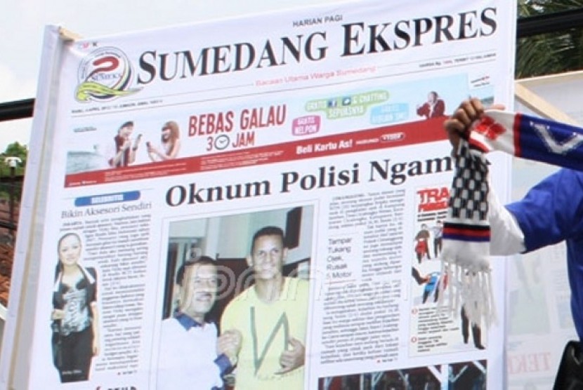 Headline Sumedang Ekspres yang berbuntut pada penangkapan sejumlah awak redaksi oleh Kepolisian Sumedang