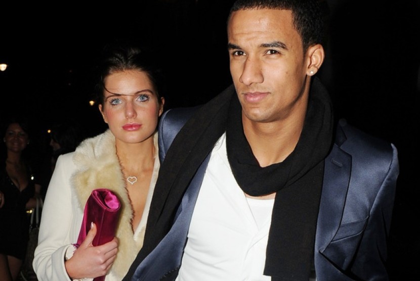 Helen Flanagan dan Scott Sinclair