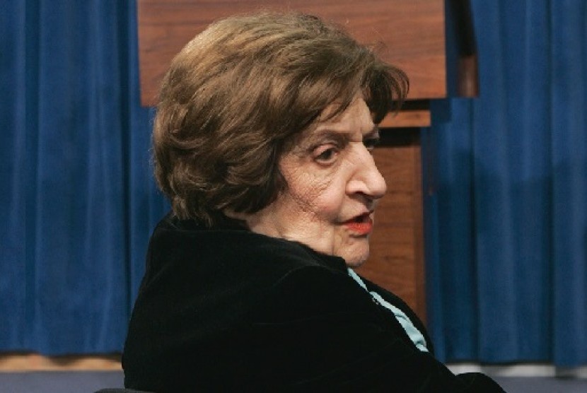 Helen Thomas 