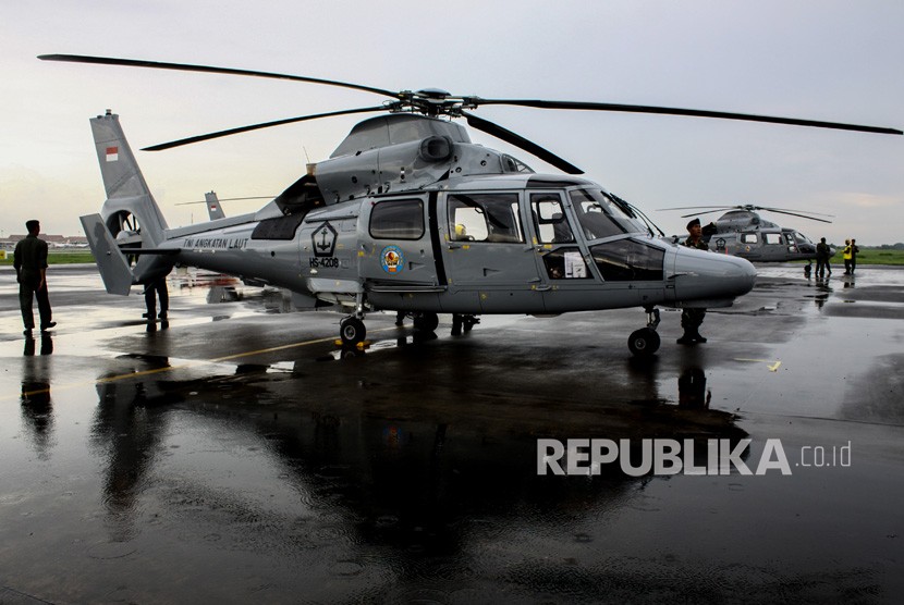 Helikopter AS 565 MBE tiba di Base Ops Pangkalan Udara TNI AL Juanda, Sidoarjo, Jawa Timur, Jumat (25/1/2019). 