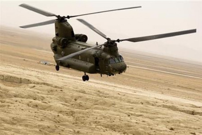 Helikopter Chinook (ilustrasi). emerintah Presiden Amerika Serikat (AS) Joe Biden menyetujui penjualan helikopter Chinook senilai 8,5 miliar dolar AS ke sekutu Organisasi Pertahanan Atlantik Utara (NATO), Jerman.