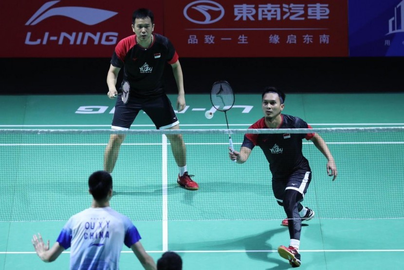 Hendra/Ahsan menang dramatis melawan pasangan Cina, Zhang Nan/Ou Xuan Yi dengan skor 11-21, 21-18, 30-29 di babak kedua Fuzhou Cina Terbuka 2019, Kamis (7/11).