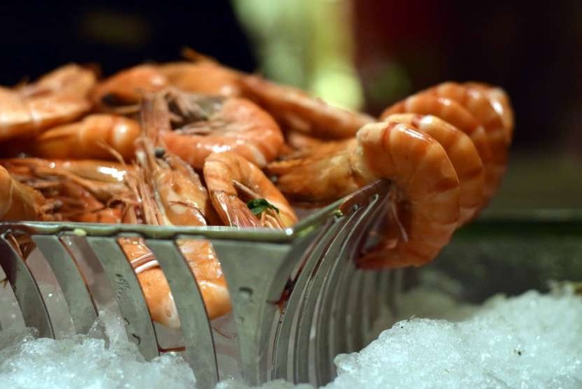 Hidangan laut atau seafood paling nikmat bila masih segar.