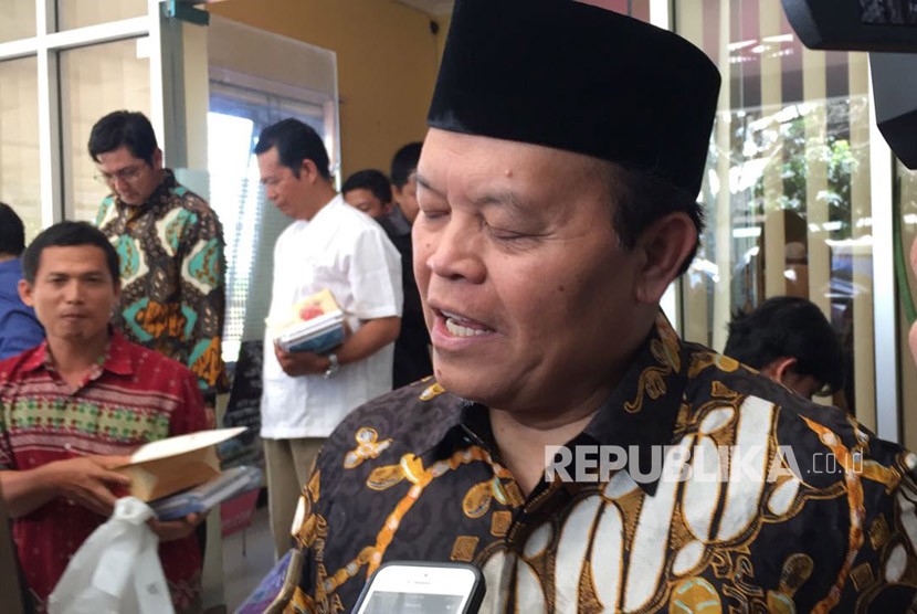 Hidayat Nur Wahid (HNW) saat melakukan sosialisasi empat pilar di Yayasan Alfida, Bengkulu, Kamis (21/12).