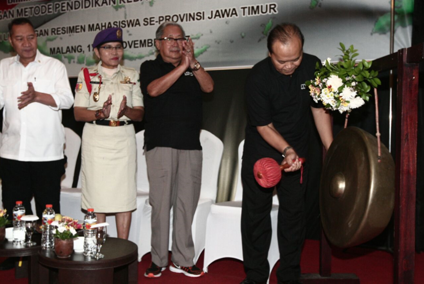 Hidayat Nur Wahid membuka Sosialisasi Empat Pilar MPR di Kota Batu, Malang, Jawa Timur. 