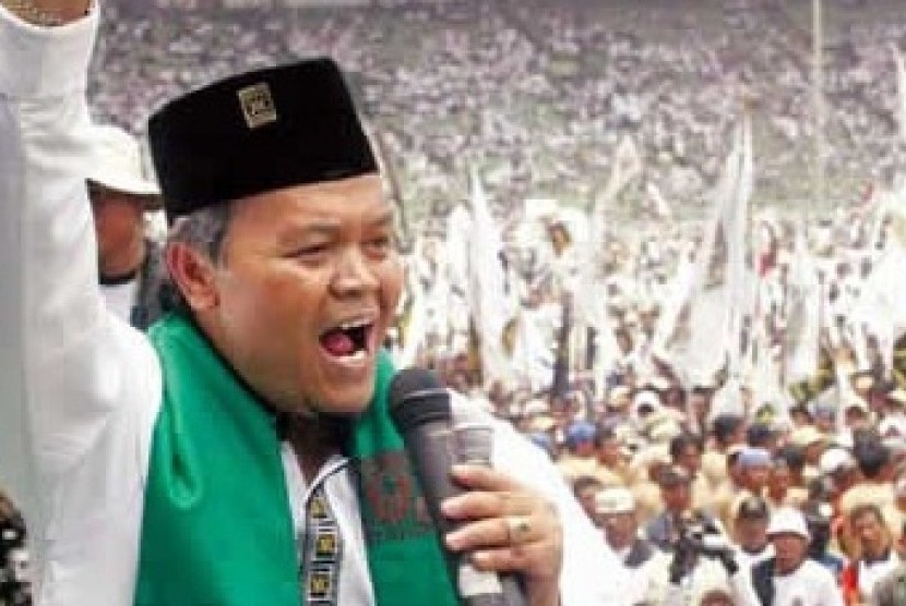 Hidayat Nur Wahid on a political campaign (illustration)