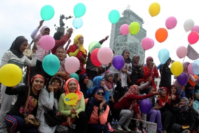 Hijabers Indonesia dipandang menarik di mata fotografer asal AS.