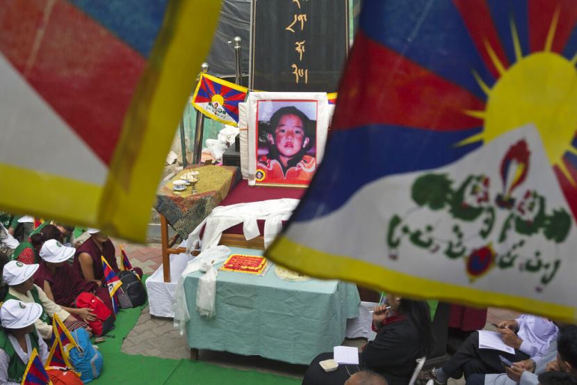 Hilangnya Panchen Lama Masih Jadi Misteri. Tampak sosok orang nomor dua setelah Dalai Lama, ketika ia masih kecil. 