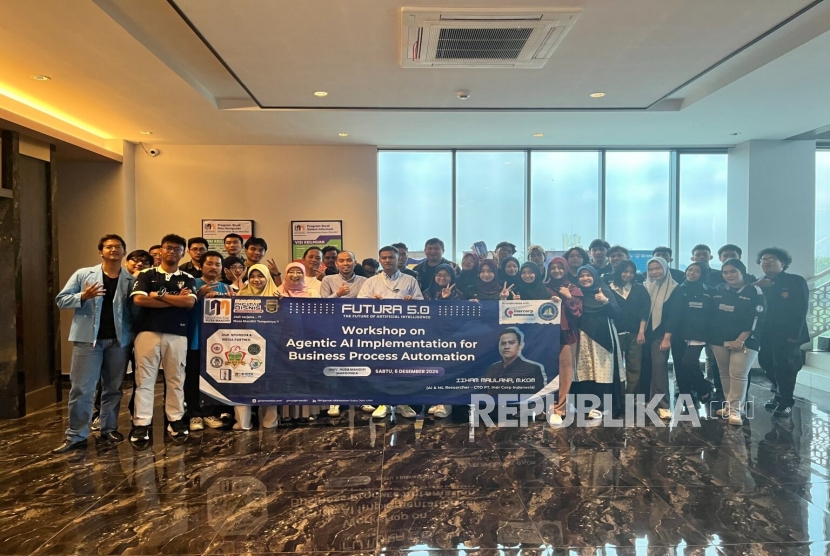 Himpunan mahasiswa sains data UNM sukses menyelenggarakan seminar tentang AI yang mampu menarik minat mahasiswa dari berbagai kampus dan kalangan industri hadir dalam acara tersebut.