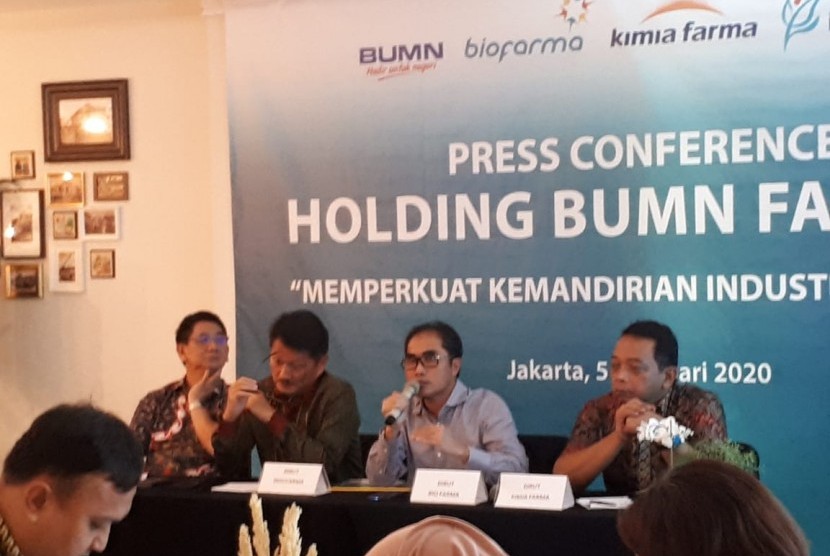 Holding BUMN Farmasi menggelar konferensi pers di Jakarta, Rabu, (5/2).