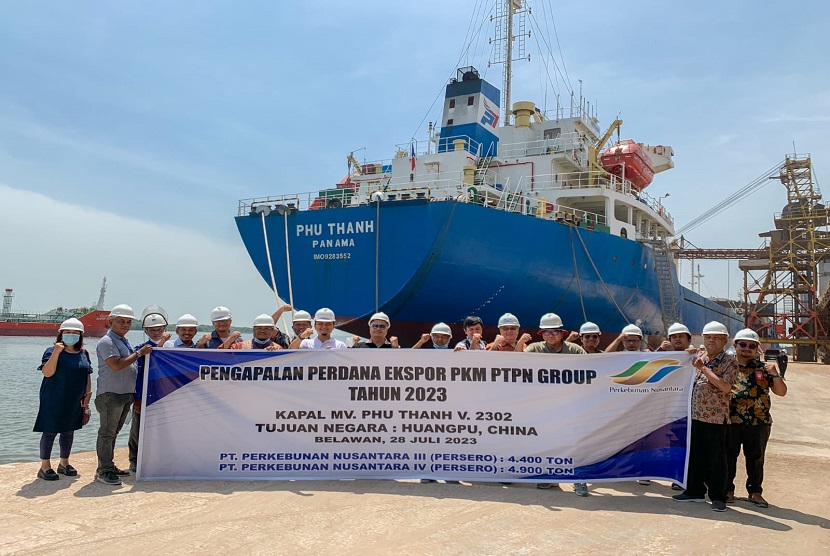 Holding Perkebunan Nusantara PTPN III (Persero) melakukan pelepasan ekspor perdana palm kernel meal dengan tujuan Huangpu, China, senilai Rp 18,2 miliar (1,2 juta dolar AS) di Pelabuhan Belawan, Medan, Sumatra Utara, pada Jumat (28/7/2023).