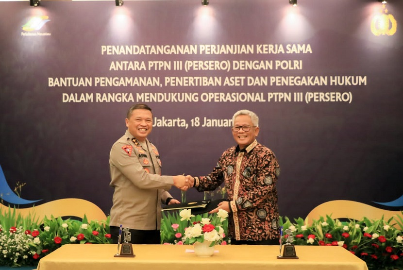 Holding Perkebunan Nusantara PTPN III (Persero) menjalin kerja sama dengan Kepolisian Republik Indonesia (Polri) terkait bantuan pengamanan, penertiban aset, dan penegakan hukum dalam rangka mendukung operasional perusahaan.