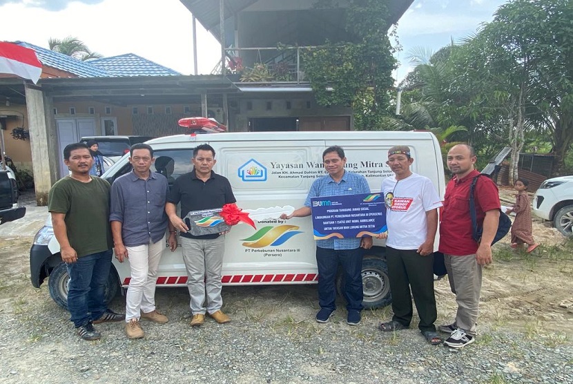 Holding Perkebunan Nusantara PTPN III (Persero) menyerahkan satu unit ambulans untuk meningkatkan akses kesehatan bagi masyarakat Kelurahan Tanjung Selor Timur, Kecamatan Tanjung Selor, Kabupaten Bulungan, Kalimantan Utara.