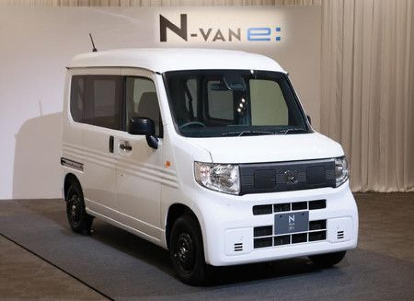 Honda akan meluncurkan mobil listrik N-Van e: seharga Rp 251 juta di bulan Oktober ini.