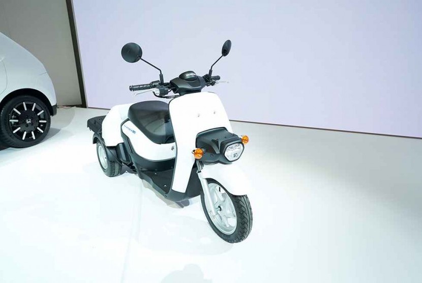 Honda disebut akan mulai memasarkan skuter listrik BENLY e: Series pada April mendatang (Skuter Listrik Honda Ilustrasi)