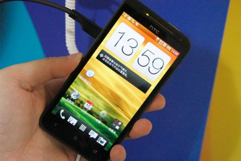 HTC One XC