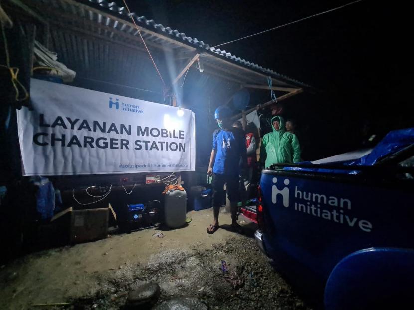 Human Initiative menerjunkan Tim rescue dari Makassar ke Majene, Sulawesi Barat melalui jalur darat membantu korban gempa Majene.