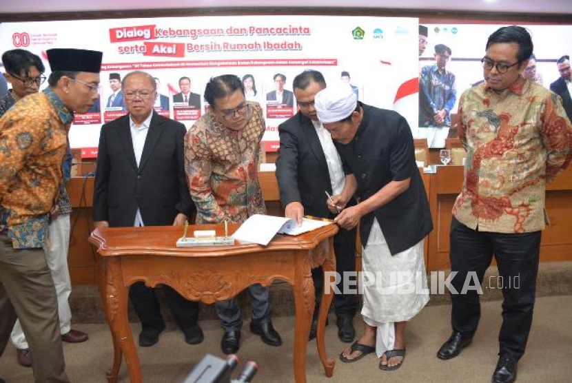 HUT ke-80 RI dijadikan momentum pererat kerukunan umat beragama. 