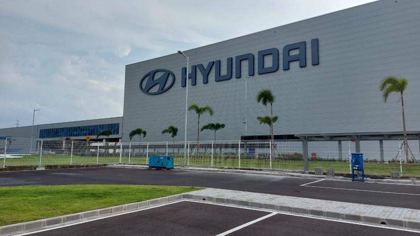 Hyundai Motor Group mengatakan akan menginvestasikan total 21 triliun won atau sekitar Rp 242 triliun hingga 2030 untuk perluasan bisnis kendaraan listrik di Korea Selatan.