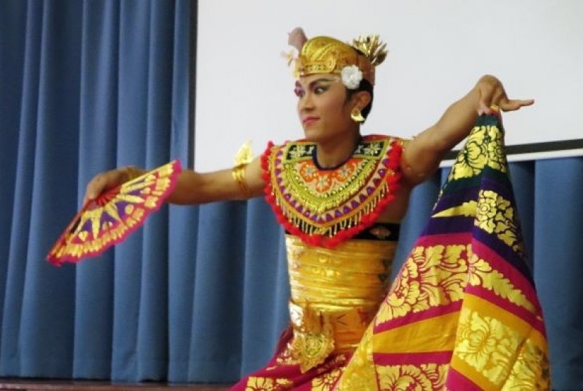 I Gede Eka Riadi, penari Bali yang jadi duta budaya di KBRI Canberra, Australia.