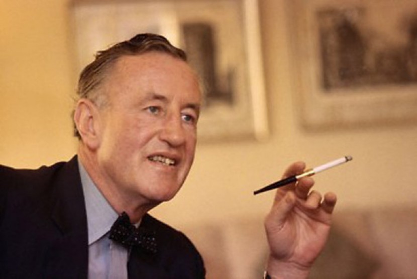 Ian Fleming