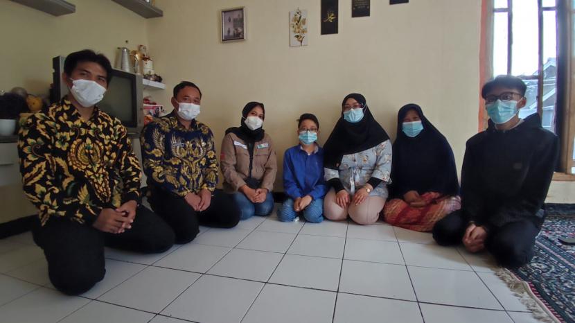Ibu bernama Maisurah yang merupakan Pekerja Imigran Indonesia (PMI) dan dua anaknya akhirnya bisa pulang. Konsulat Jenderal RI (KJRI) Jeddah bersama Dirjen Kependudukan dan Pencatatan Sipil (Dukcapil) melaksanakan program pelayanan pencatatan WNI yang tidak memiliki dokumen resmi.