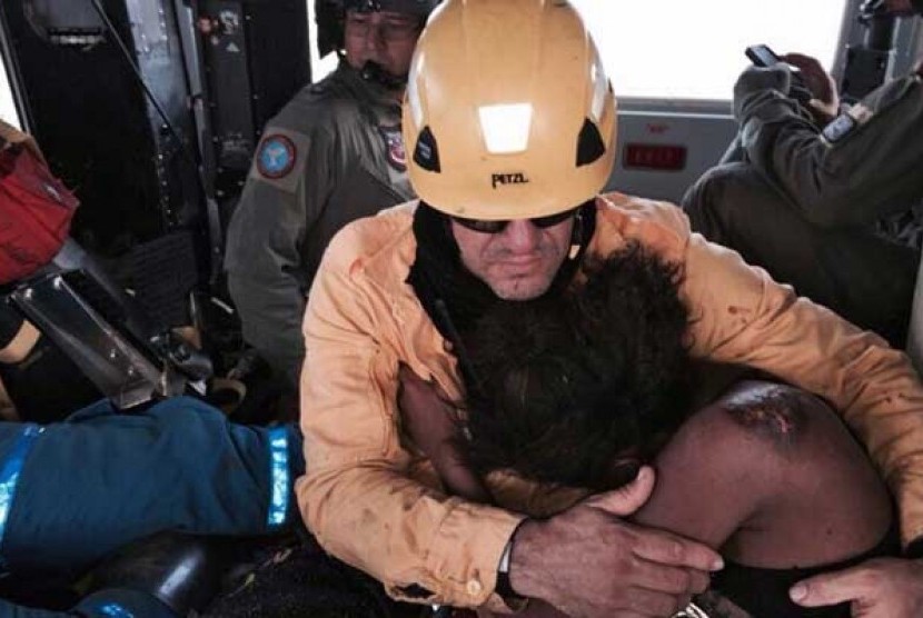 Ibu dan bayi selamat dalam kecelakaan pesawat di Kolombia.