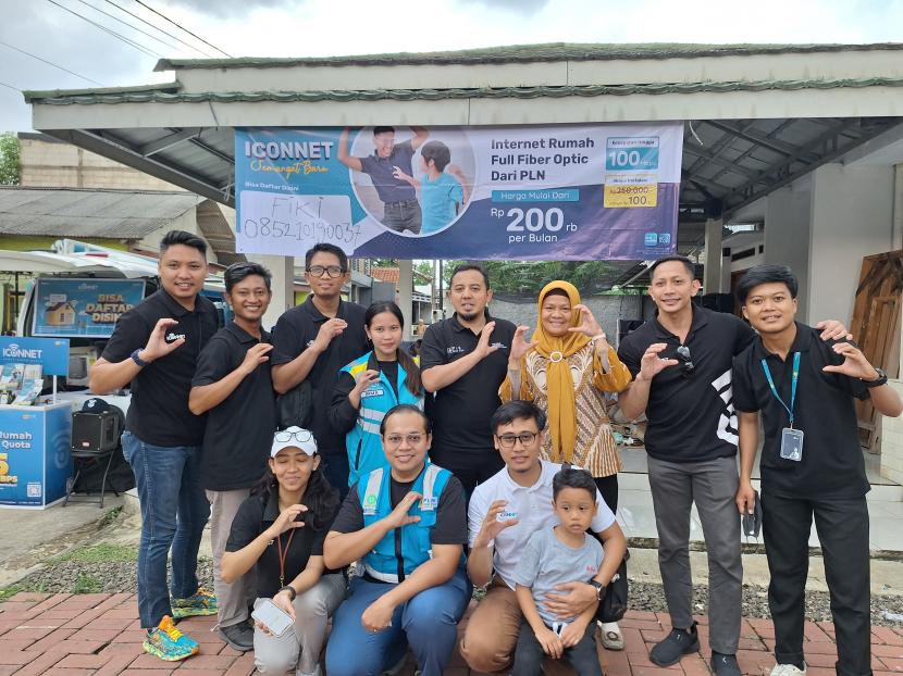 ICONNET, perusahaan penyedia layanan internet, menggelar program Grebek Cluster pada 10-11 Februari lalu di sekitar Sawangan dan Taman Manggu Pondok Aren, Tangerang Selatan.