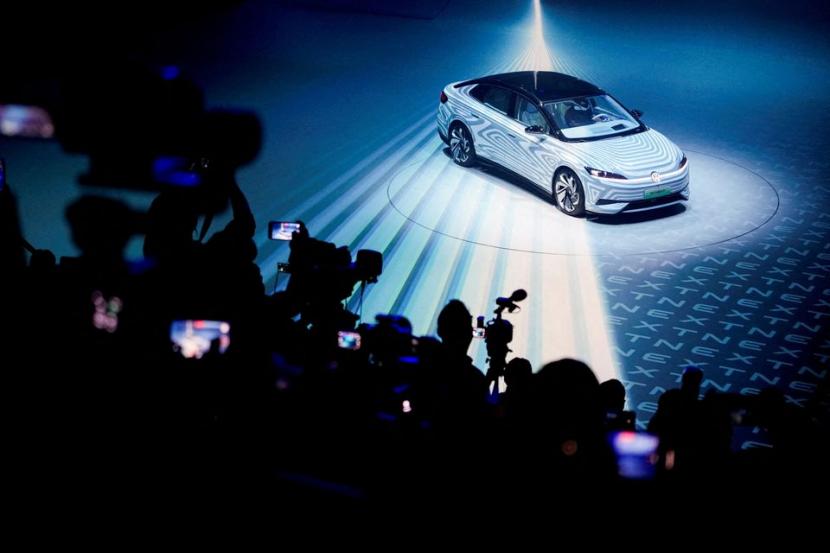 ID listrik Volkswagen Next memulai debutnya di Shanghai Auto Show, di Shanghai, China 17 April 2023. Foto ilustrasi.