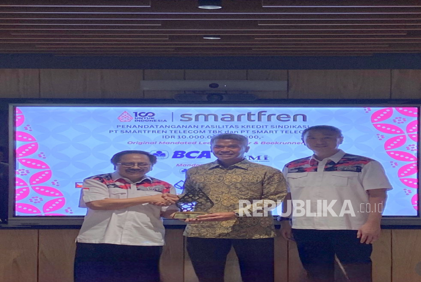 IIF menyalurkan kredit sindikasi sebesar Rp 100 miliar.