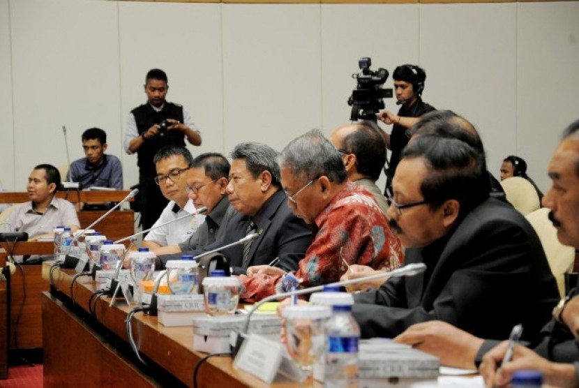 Ikahi menggelar rapat dengar pendapat umum dengan Pansus Hak Angket KPK DPR di Gedung Parlemen, Senin (4/9).