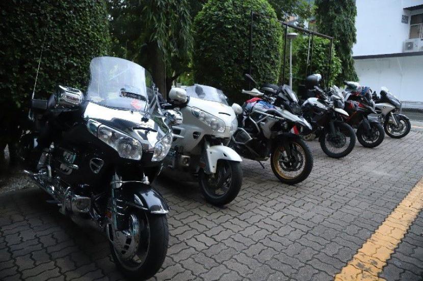Ikatan Motor Indonesia (IMI) touring ke lima negara.